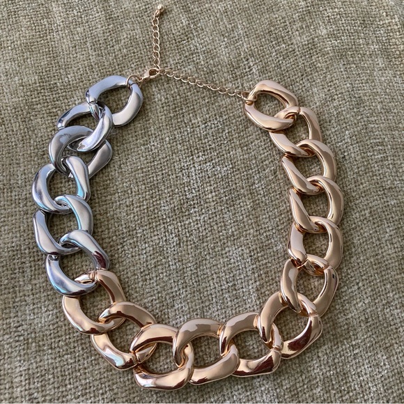 Set of Necklace and Bracelet Gold Tone And Silver | Lightweight | New No Tages - Picture 10 of 11